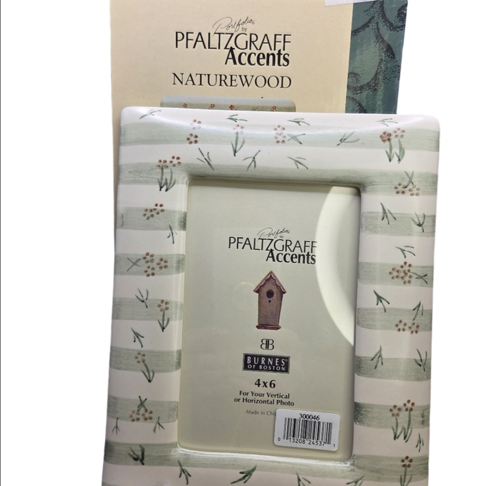 Pfaltzgraff Naturewood Porcelain Photo Frame 4x6 Green Cream